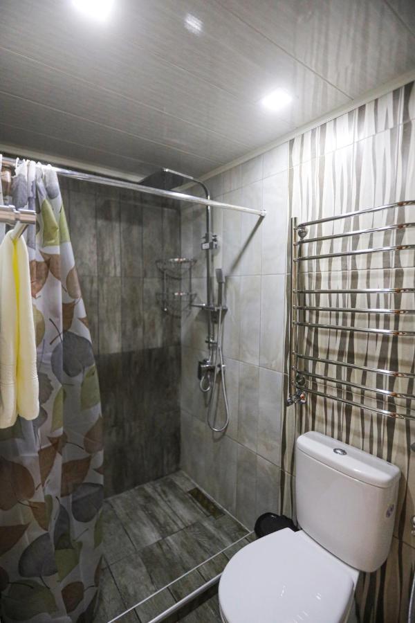Old Friends Guesthouse Ґюмрі Екстер'єр фото